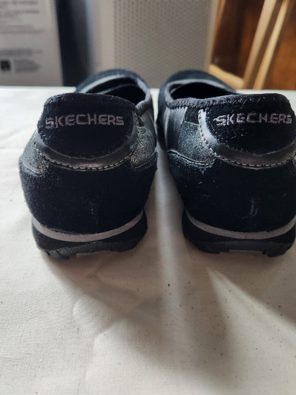 Skechers Black Sparkle Mary Jane Flats Womens 7 - Picture 3 of 5